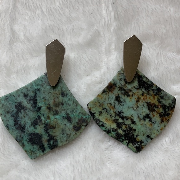 Kendra Scott Astoria African Turquoise Earrings - Picture 6 of 9